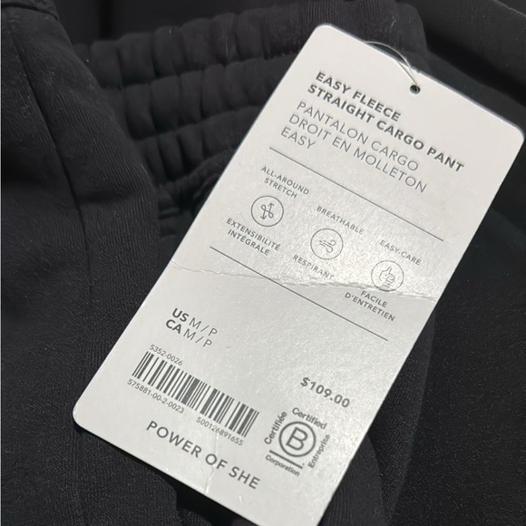 Athleta Easy Fleece Mid Rise Cargo Pant // Black - Picture 11 of 16